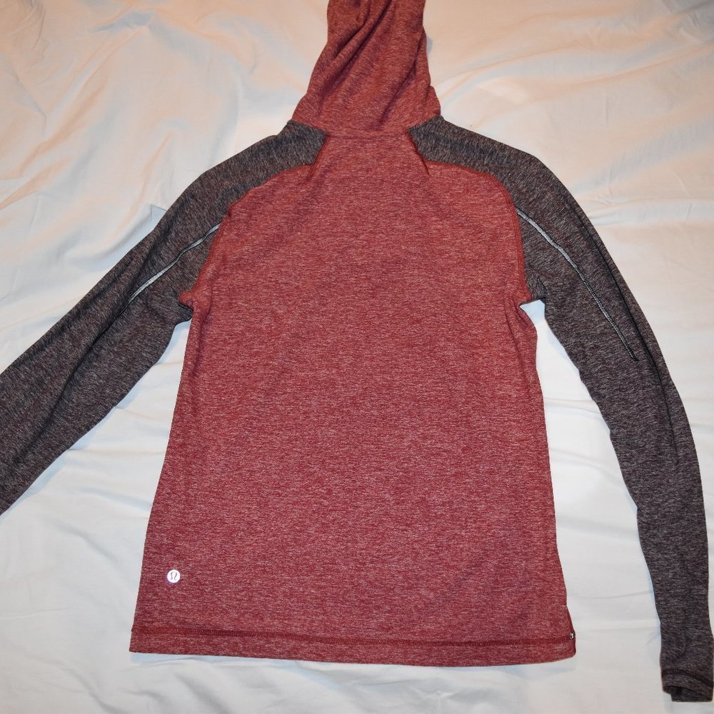 lululemon surge half  zip - Picture 5 of 6